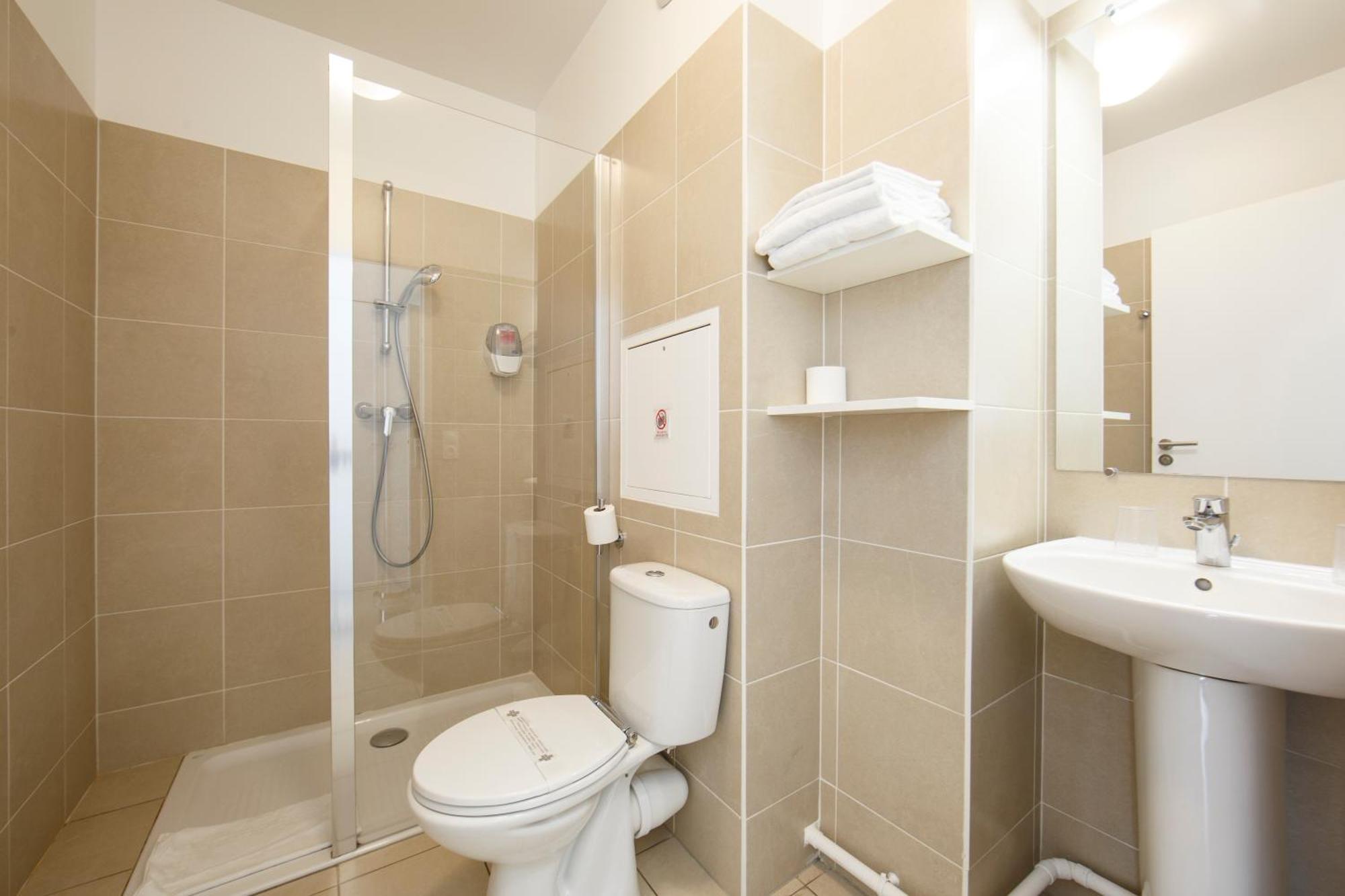 Hotel Maison Saint Charles - Association Habitat Et Humanisme Ile De France Paris