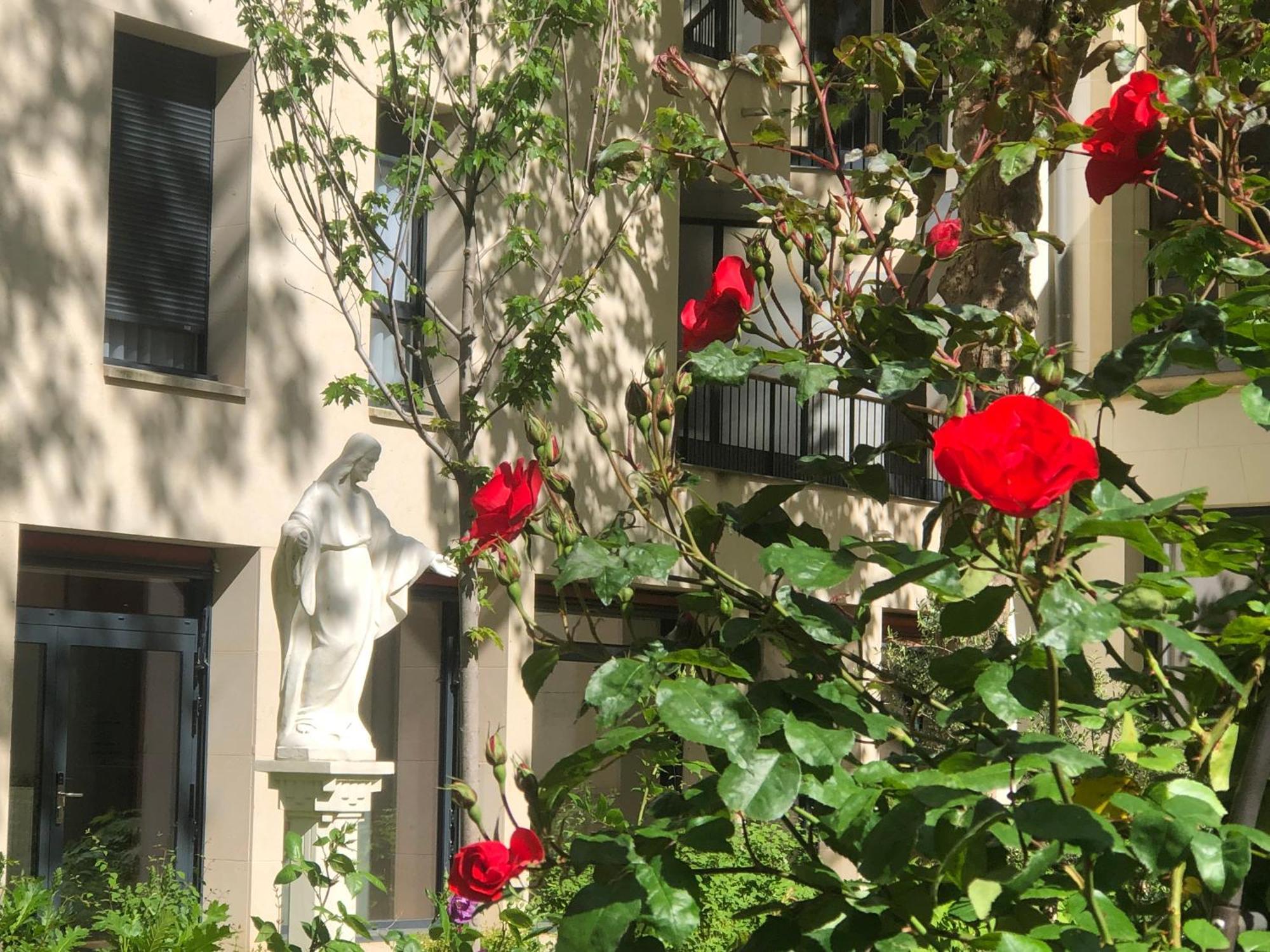 Hotel Maison Saint Charles - Association Habitat Et Humanisme Ile De France